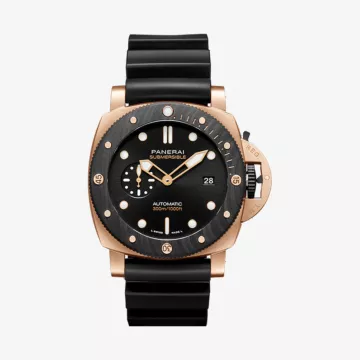 Panerai ساعة سابمرسيبل كوارانتاكواترو غولدتك أوروكاربو