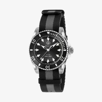 Gucci Dive Watch — view 1